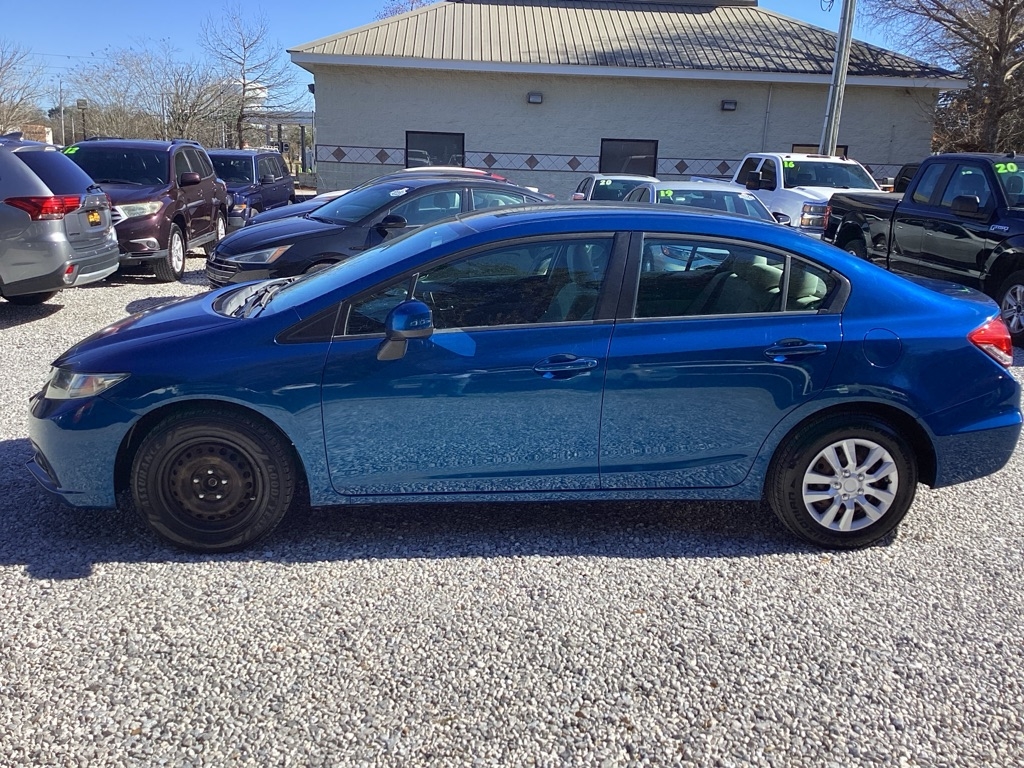 Honda Civic LX Sedan 5-Speed AT 2013