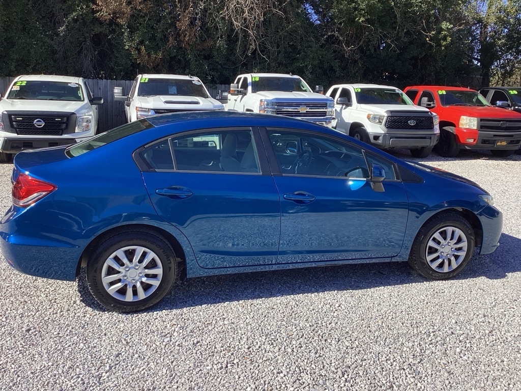 Honda Civic LX Sedan 5-Speed AT 2013