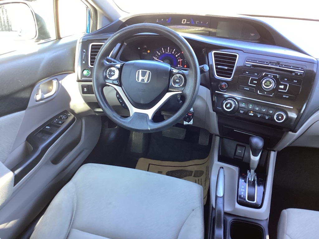 Honda Civic LX Sedan 5-Speed AT 2013