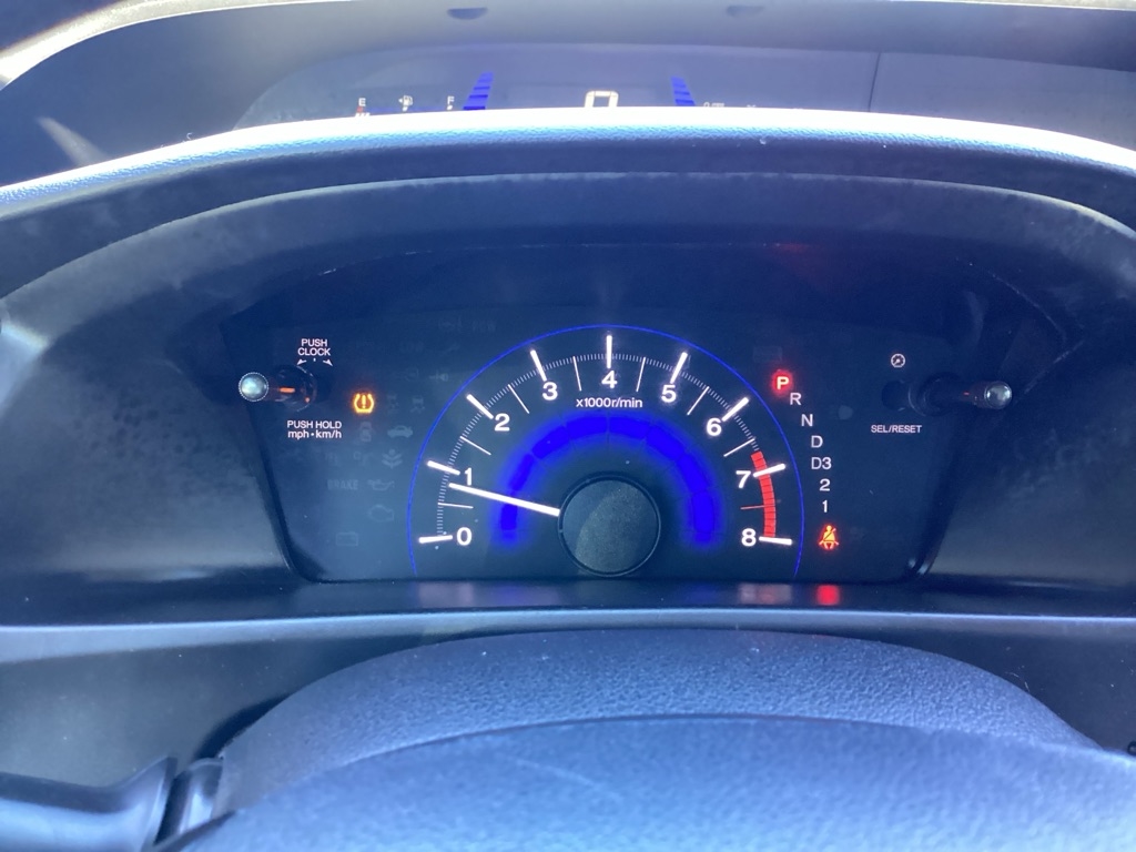 Honda Civic LX Sedan 5-Speed AT 2013