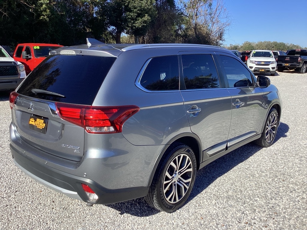 Mitsubishi Outlander SE 2WD 2017