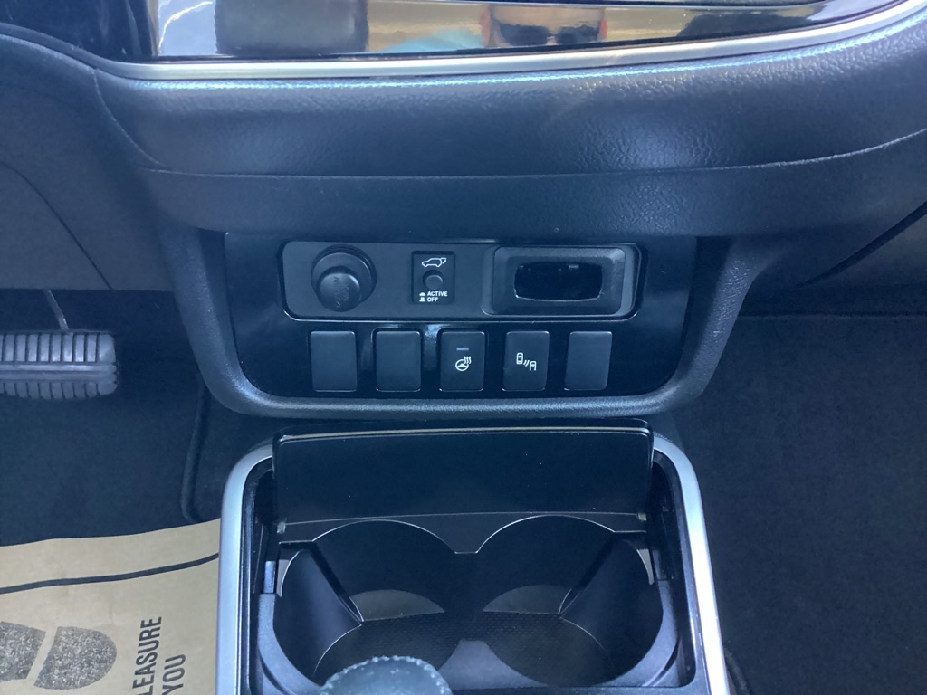 Mitsubishi Outlander SE 2WD 2017