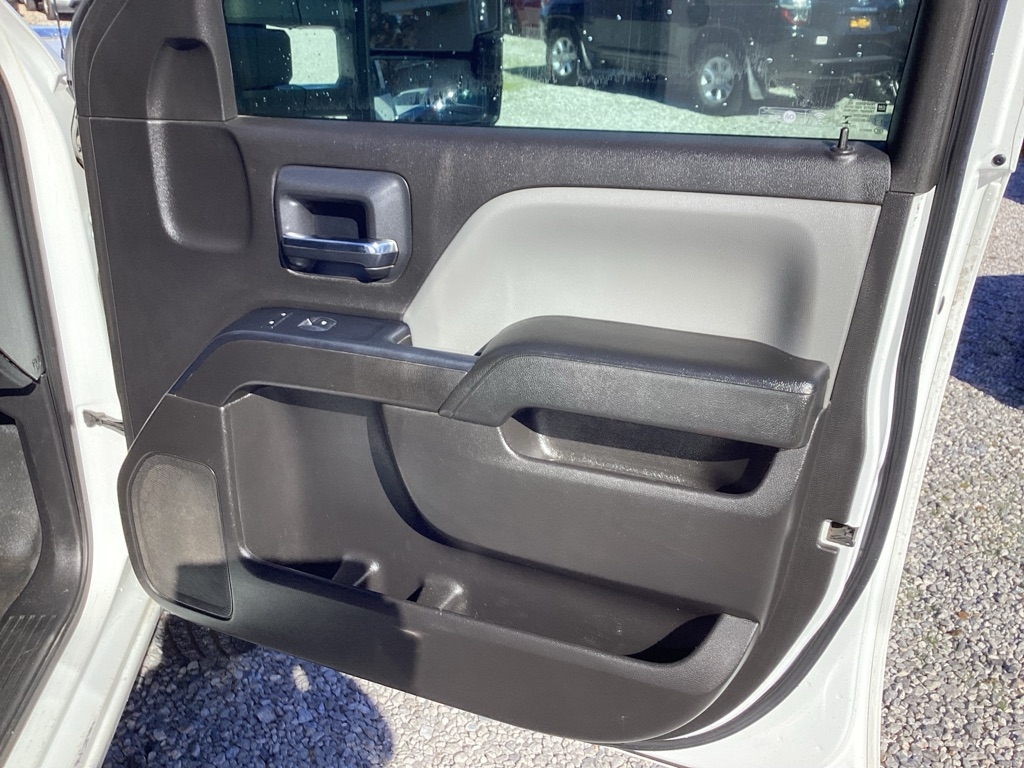 Chevrolet Silverado 3500HD Work Truck Crew Cab 4WD 2016