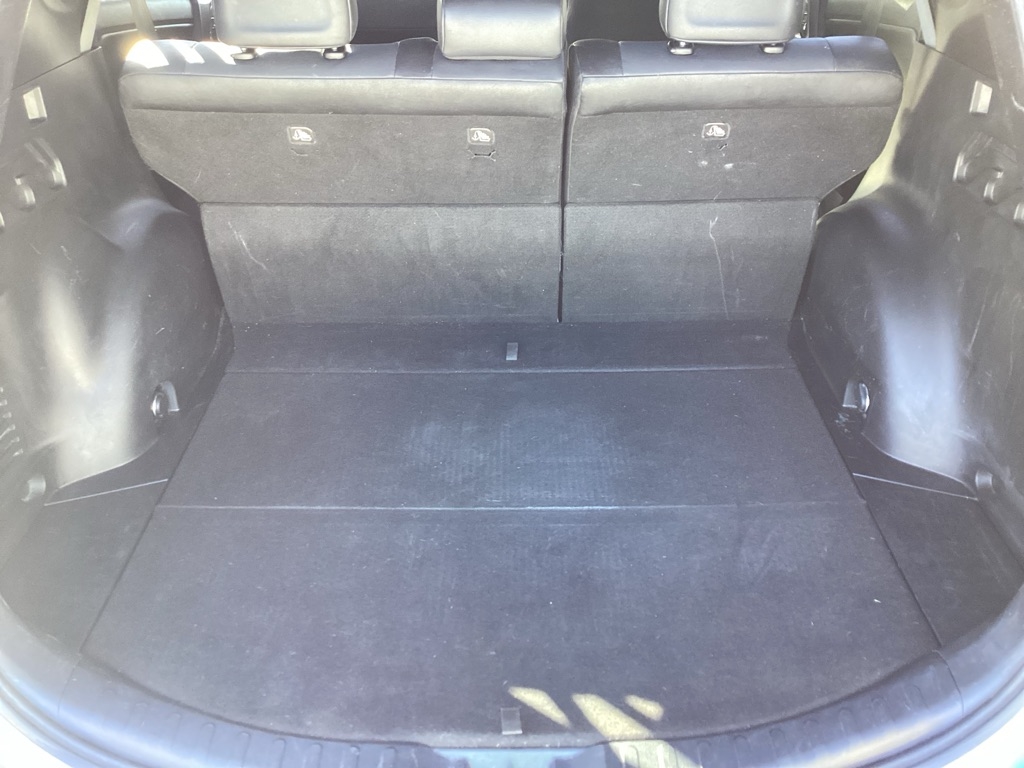 Toyota RAV4 SE FWD 2017