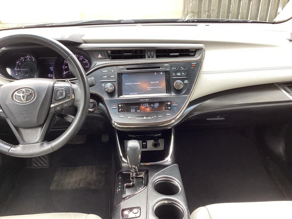 Toyota Avalon XLE 2018
