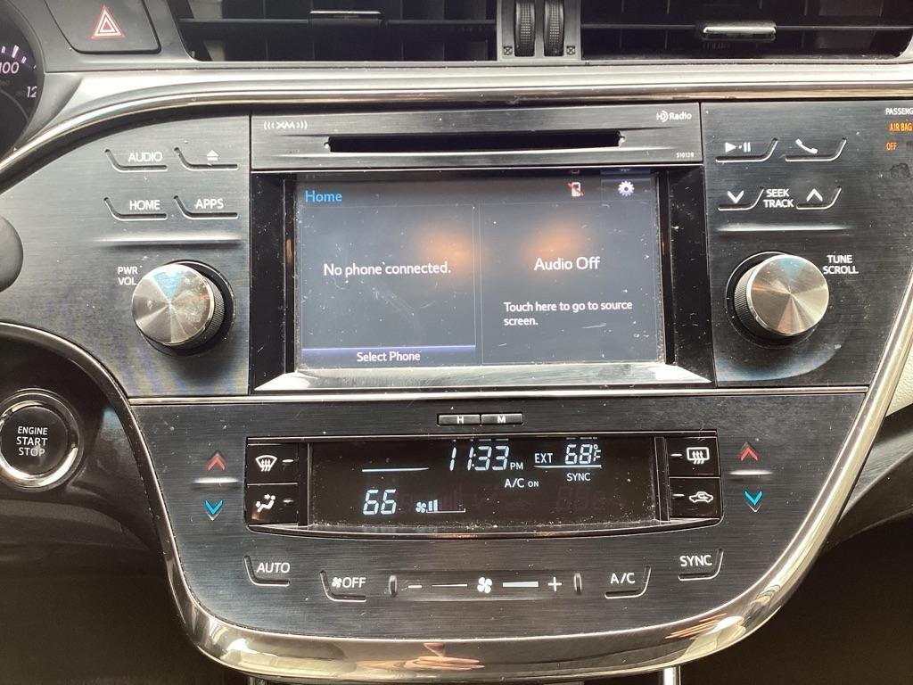 Toyota Avalon XLE 2018