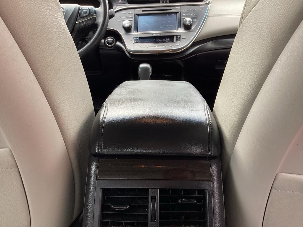 Toyota Avalon XLE 2018