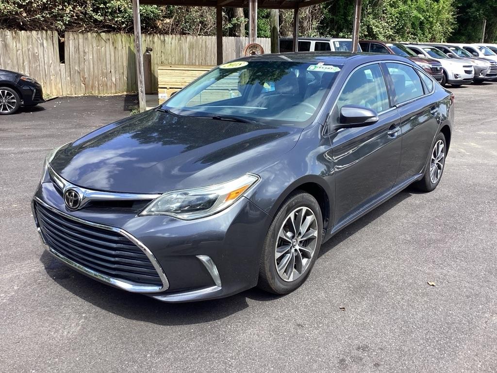 Toyota Avalon XLE 2018