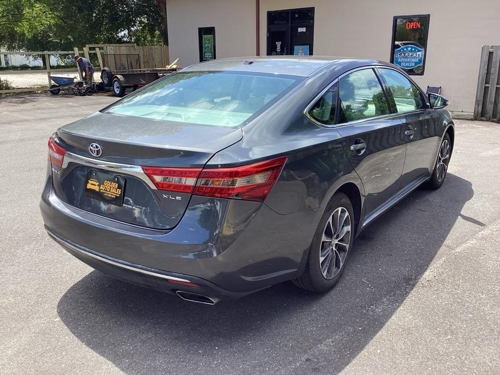 Toyota Avalon XLE 2018
