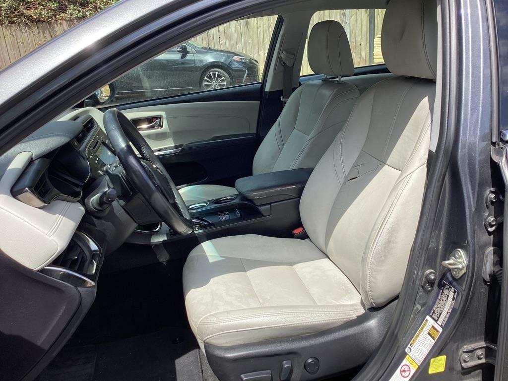 Toyota Avalon XLE 2018