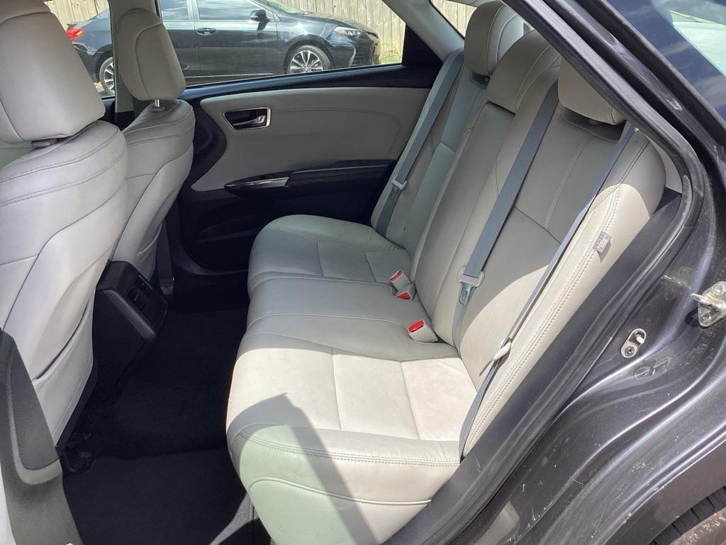 Toyota Avalon XLE 2018