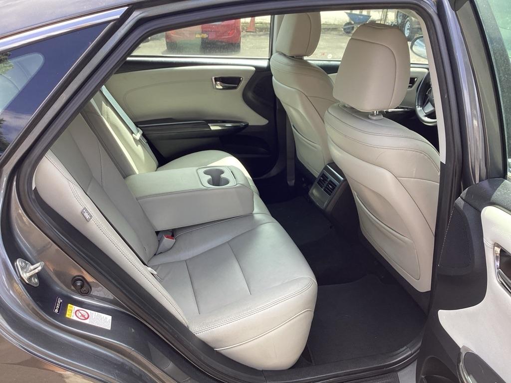 Toyota Avalon XLE 2018