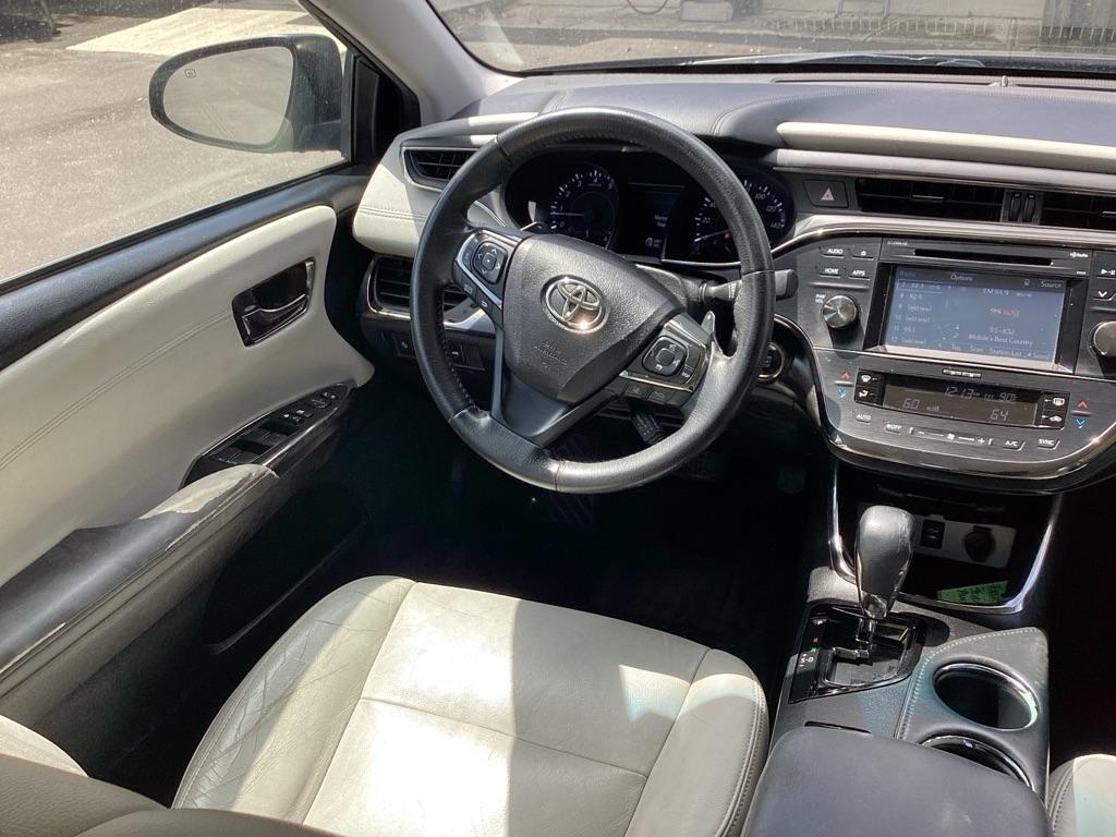 Toyota Avalon XLE 2018