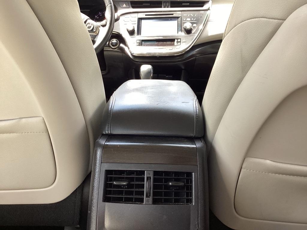 Toyota Avalon XLE 2018