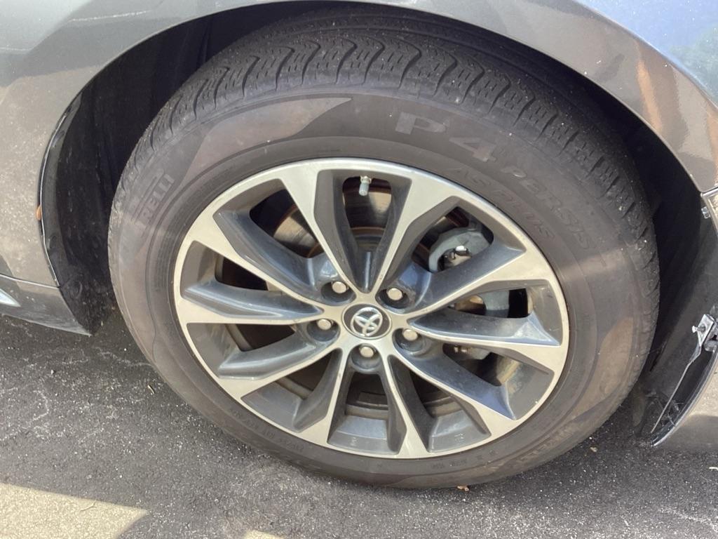 Toyota Avalon XLE 2018