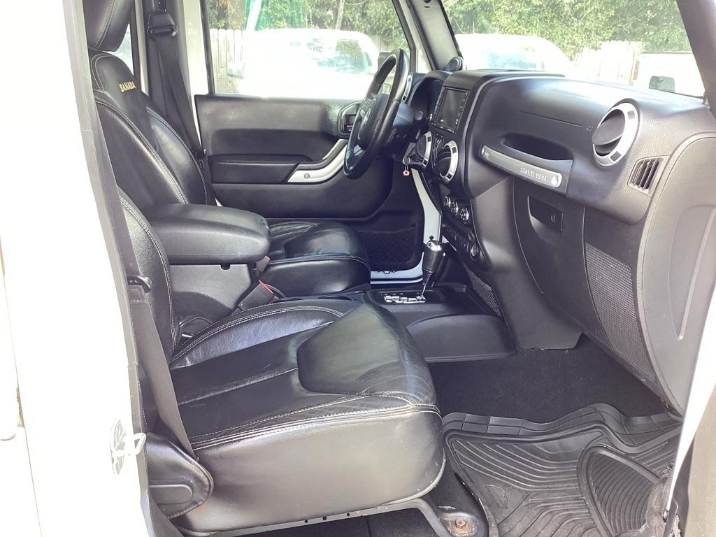 Jeep Wrangler Unlimited Sahara 4WD 2013