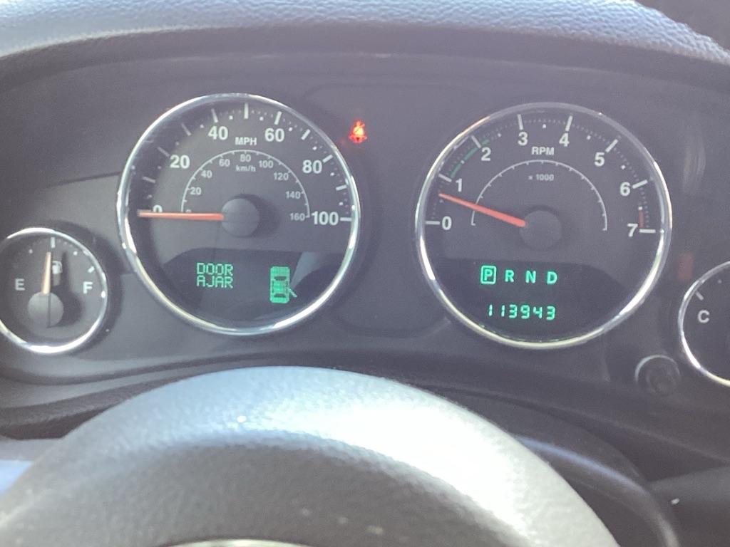 Jeep Wrangler Unlimited Sahara 4WD 2013