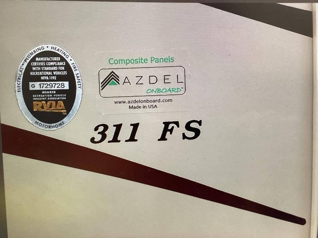 Coachmen Leprechaun  2020