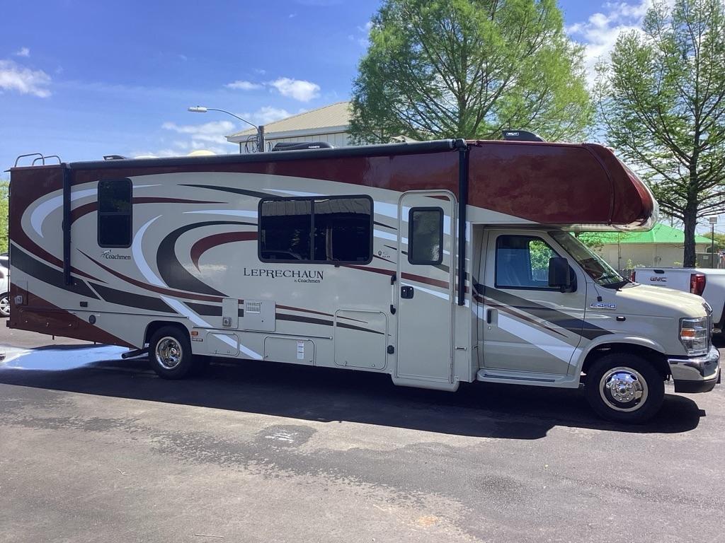Coachmen Leprechaun  2020