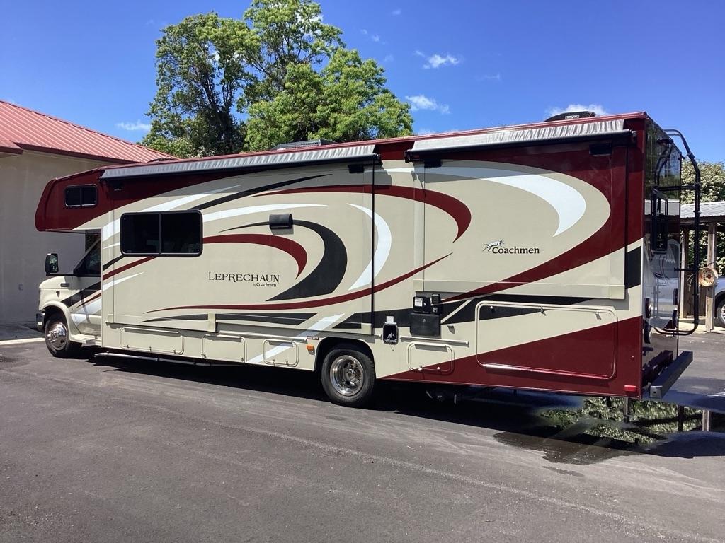 Coachmen Leprechaun  2020