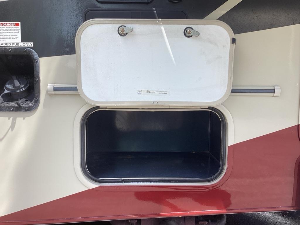 Coachmen Leprechaun  2020