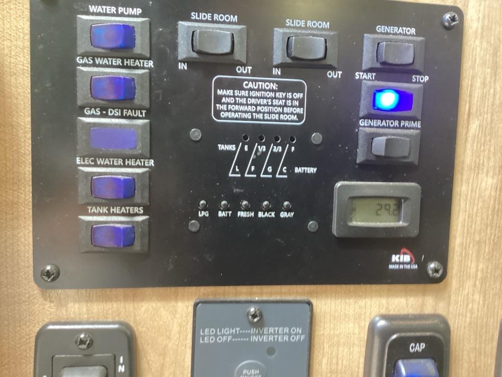 Coachmen Leprechaun  2020