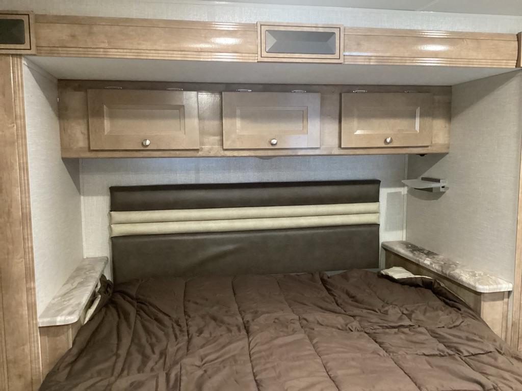 Coachmen Leprechaun  2020