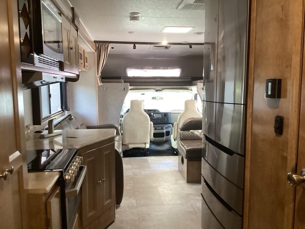 Coachmen Leprechaun  2020