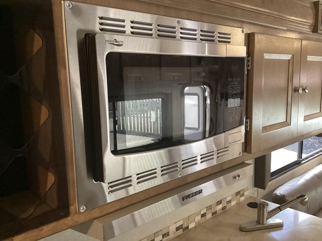 Coachmen Leprechaun  2020