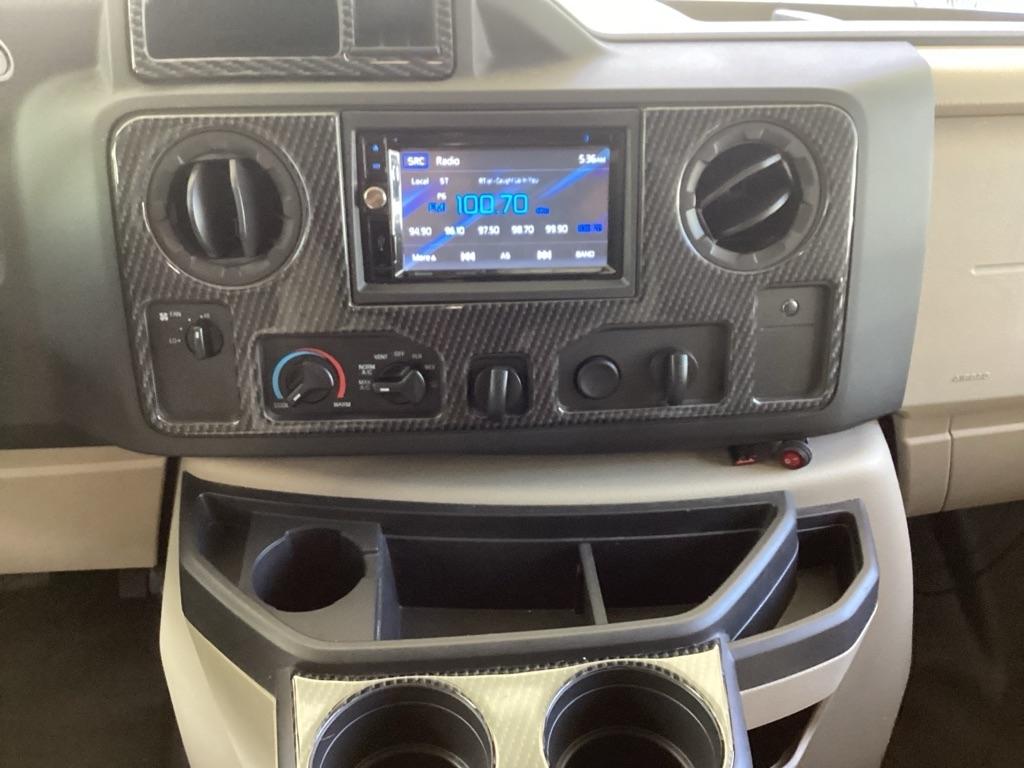 Coachmen Leprechaun  2020