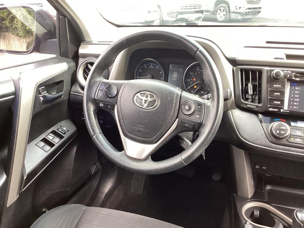 Toyota RAV4 XLE AWD 2017
