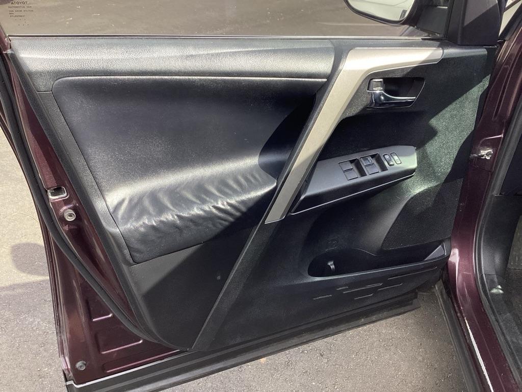 Toyota RAV4 XLE AWD 2017