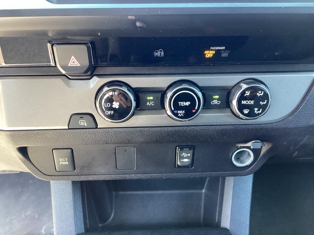 Toyota Tacoma SR5 Access Cab I4 6AT 2WD 2016