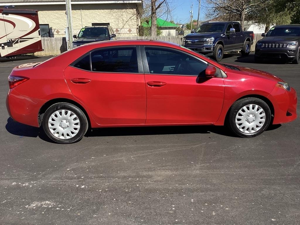 Toyota Corolla L CVT 2017