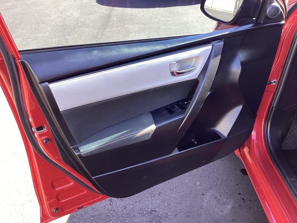 Toyota Corolla L CVT 2017