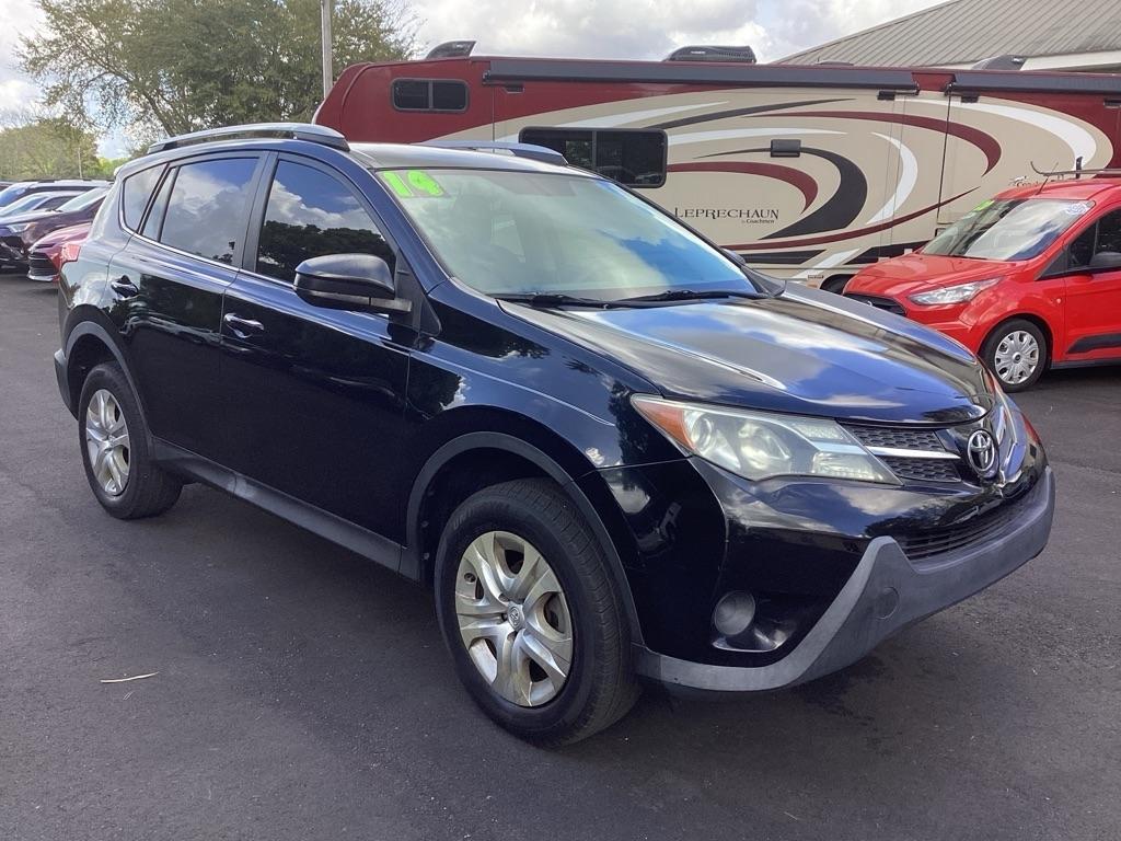 Toyota RAV4 LE FWD 2014