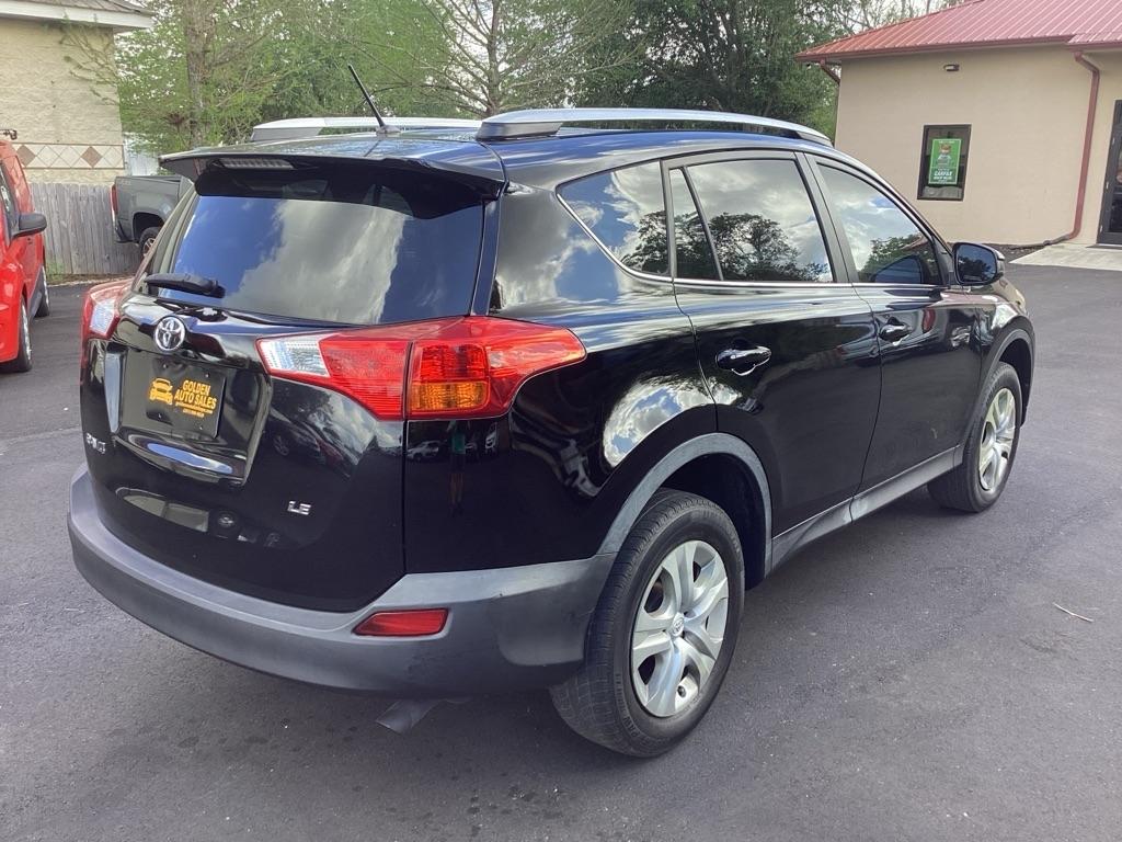 Toyota RAV4 LE FWD 2014