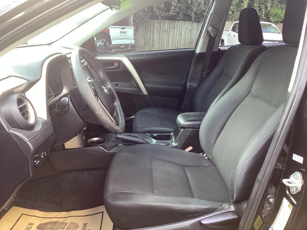 Toyota RAV4 LE FWD 2014