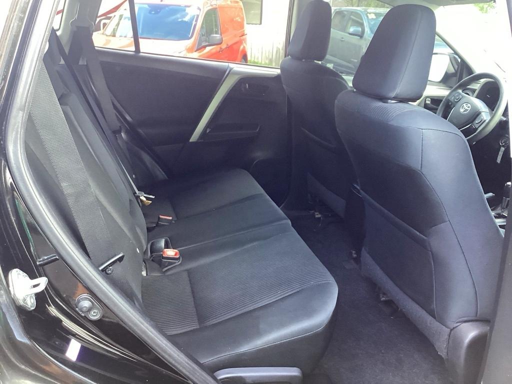 Toyota RAV4 LE FWD 2014