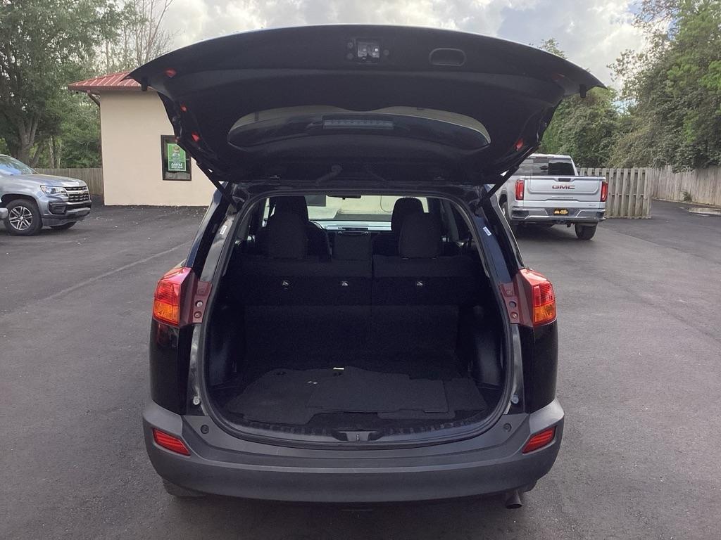 Toyota RAV4 LE FWD 2014