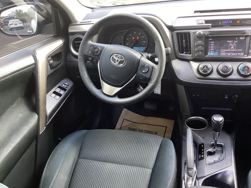 Toyota RAV4 LE FWD 2014