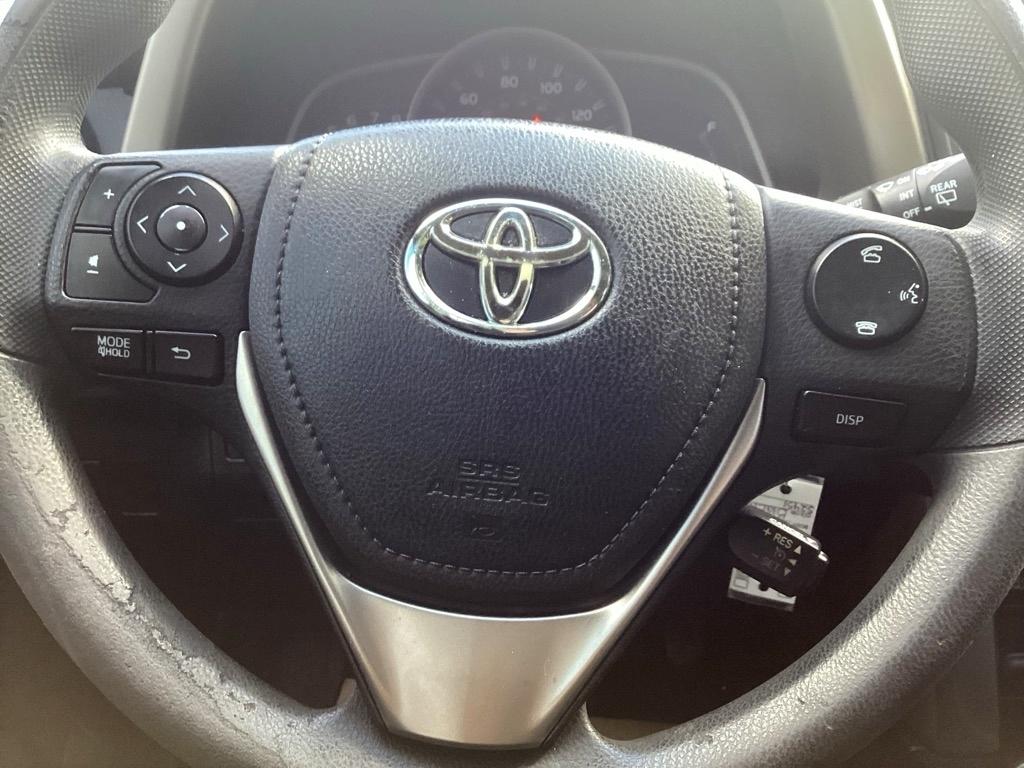 Toyota RAV4 LE FWD 2014