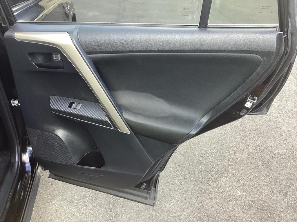 Toyota RAV4 LE FWD 2014