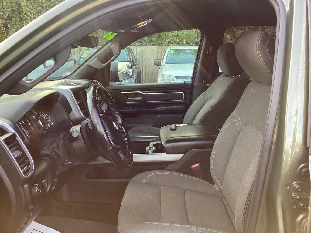 RAM 1500 Big Horn Quad Cab 2WD 2021