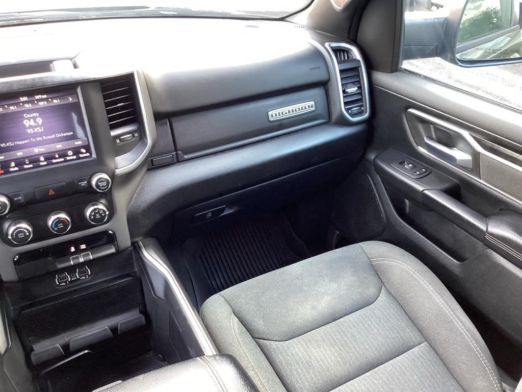 RAM 1500 Big Horn Quad Cab 2WD 2021