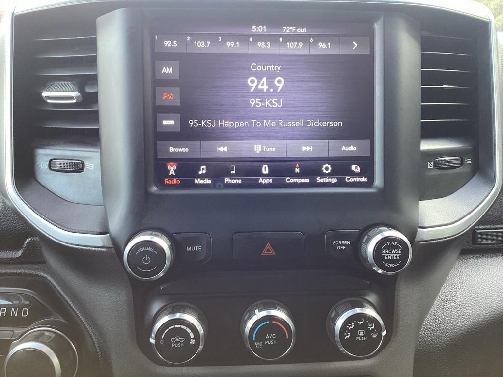 RAM 1500 Big Horn Quad Cab 2WD 2021