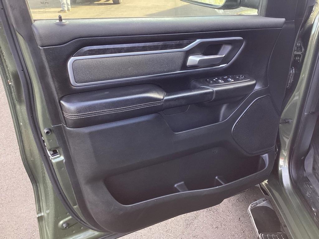 RAM 1500 Big Horn Quad Cab 2WD 2021