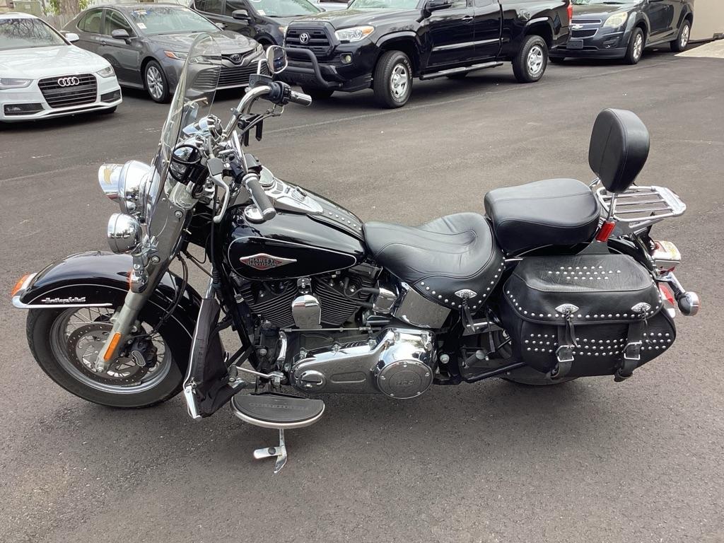 Harley-Davidson FLSTC103  2015