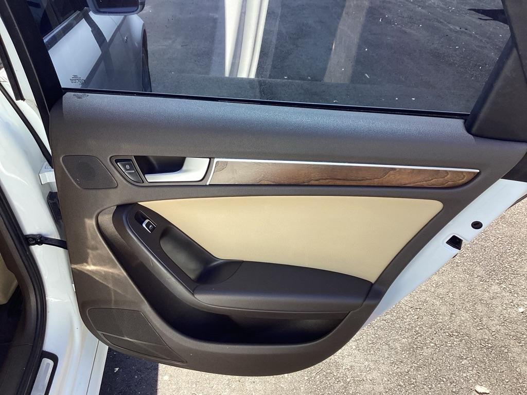 Audi A4 2.0 T Sedan FrontTrak Multitronic 2015