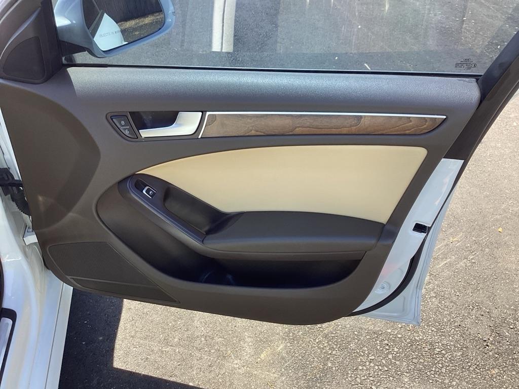 Audi A4 2.0 T Sedan FrontTrak Multitronic 2015